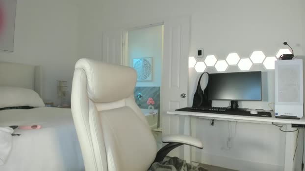 SkylerLo MyFreeCams Female 08-05-2025