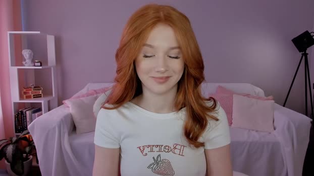 leahsthetics Chaturbate Female 11-05-2025