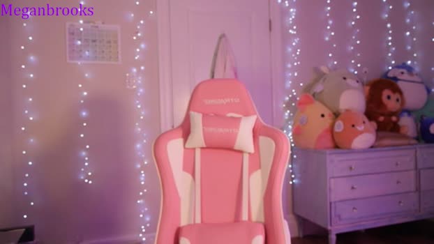 meganbrooks_