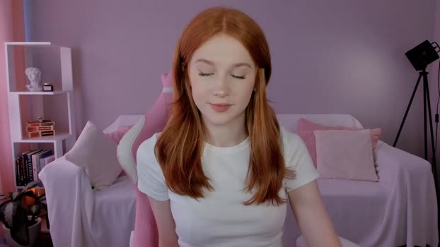 leahsthetics Chaturbate Female 12-05-2025