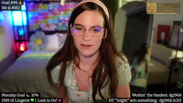 Gia_Hill MyFreeCams Female 13-05-2025