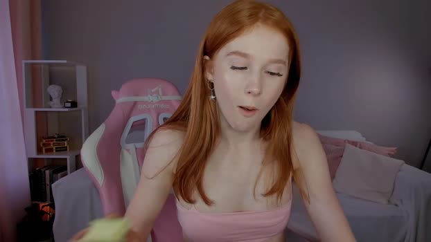 leahsthetics Chaturbate Female 17-06-2025