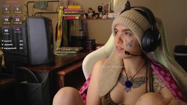 bluedweeb Chaturbate Female 19-06-2025