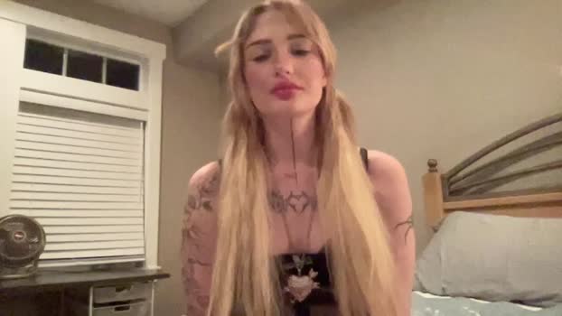 miaklienn Chaturbate Female 20-06-2025