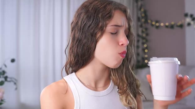 little_poetry Chaturbate Female 20-06-2025