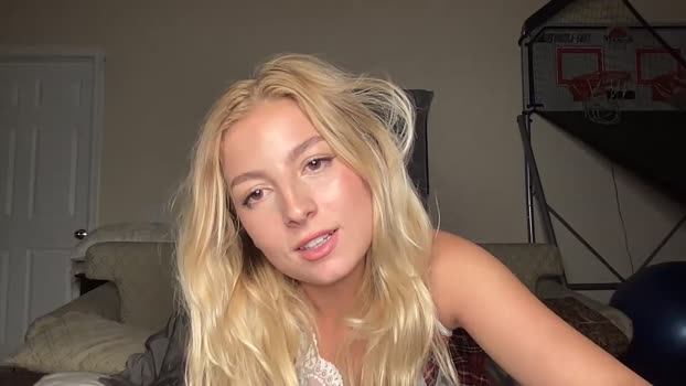 official_ellieanne Chaturbate Female 21-06-2025