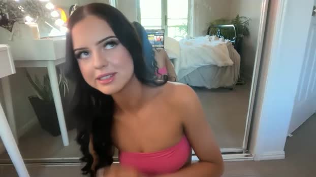 novamills Chaturbate Female 25-06-2025