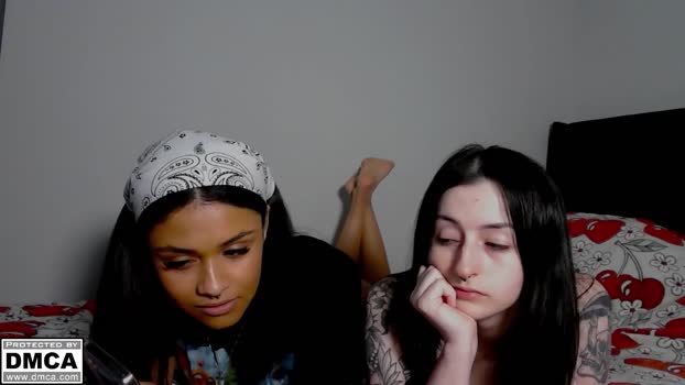 victoriaandlily Chaturbate Couple 30-06-2025