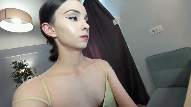 ehotlovea Chaturbate Female 06-07-2025