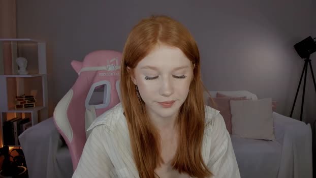 leahsthetics Chaturbate Female 08-07-2025