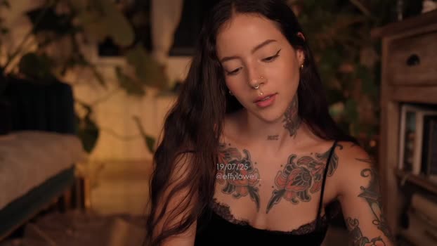 effylowell_ Chaturbate Female 20-07-2025