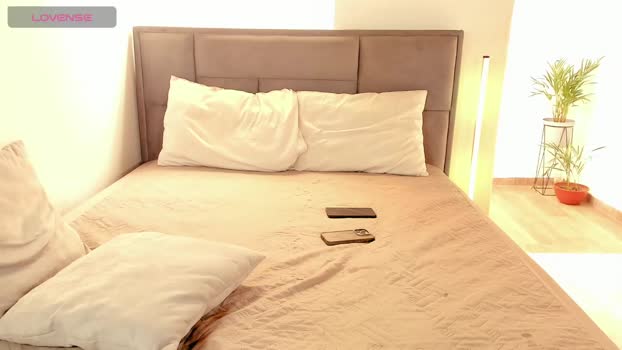 alanna_house1 Chaturbate Couple 23-07-2025