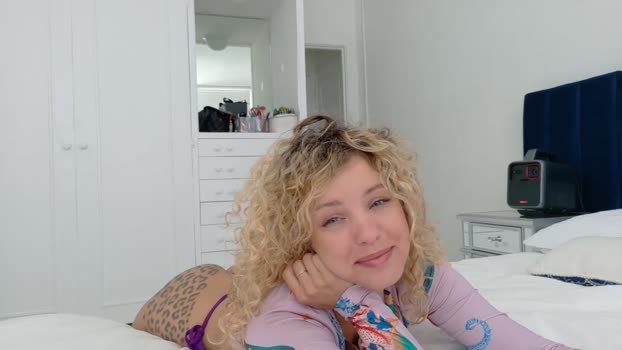 theislandgirl Chaturbate Female 27-07-2025