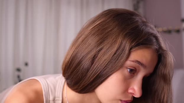 little_poetry Chaturbate Female 29-07-2025