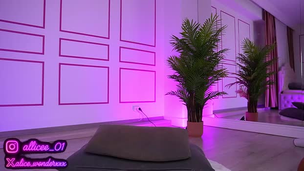 vanessasimon Chaturbate Female 02-08-2025