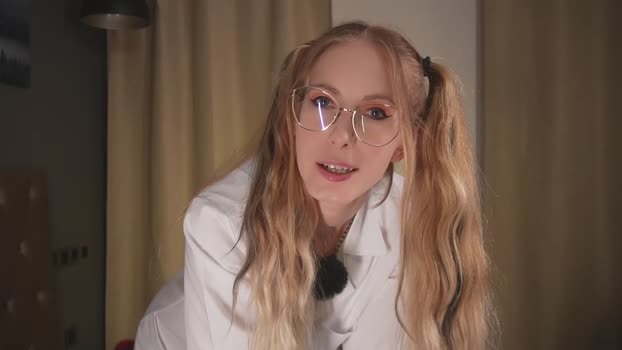 girl_i_am Chaturbate Female 11-08-2025