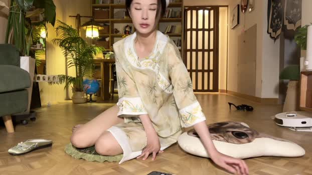 yuanlili Chaturbate Female 17-08-2025