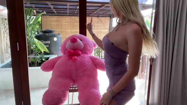 itslunaaaaa Chaturbate Female 22-08-2025