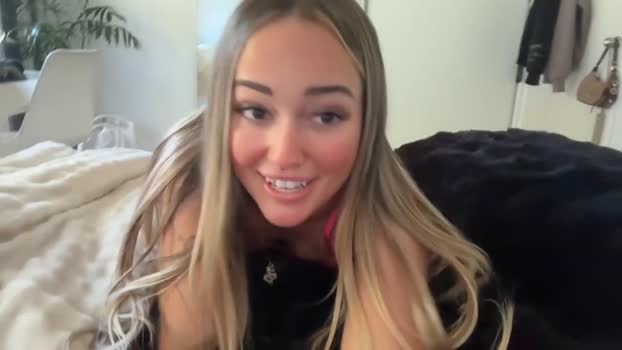 luvlivvyy Chaturbate Female 22-08-2025