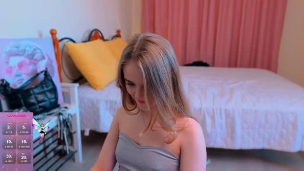 hazeltrue Chaturbate Female 23-08-2025