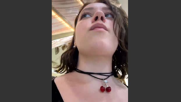 lucy-joy StripChat Female 27-08-2025