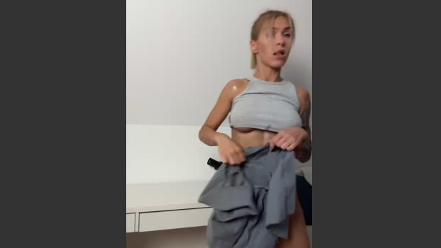 BlueEyesCarole StripChat Female 27-08-2025