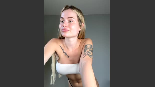 Vladamais StripChat Female 27-08-2025