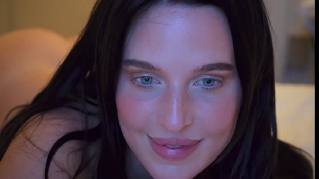 ellaa91 StripChat Female 27-08-2025