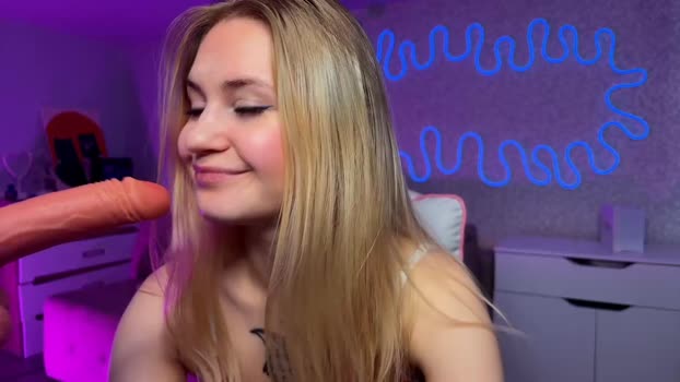 sofia_kenwood Chaturbate Female 05-09-2025