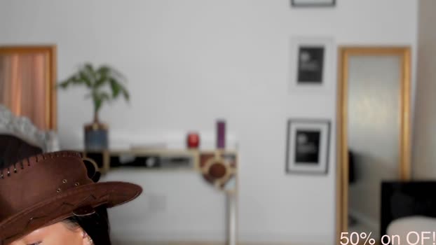 moniqueeass Chaturbate Female 09-09-2025