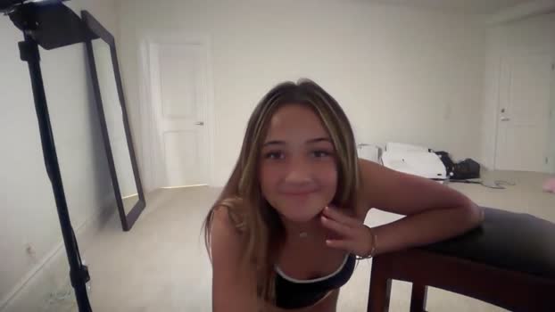 avaowenss Chaturbate Female 19-09-2025