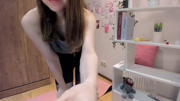 pamilarakestraw Chaturbate Female 19-09-2025