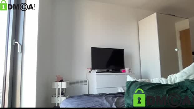 petiteminxlara Chaturbate Female 23-09-2025