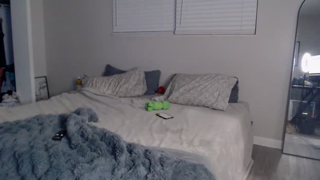 zoeemonroe Chaturbate Female 11-10-2025