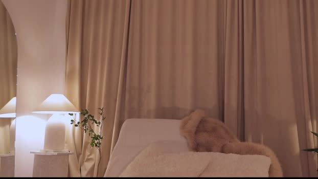 nadia_bliss Chaturbate Female 21-10-2025