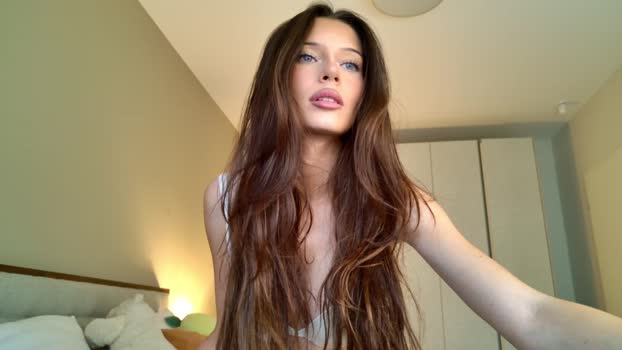 _isiah Chaturbate Female 24-10-2025