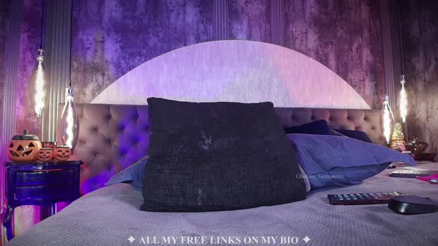 charlotte_germanotta_ Chaturbate Female 24-10-2025