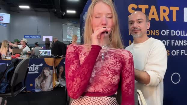 eve003300 Chaturbate Female 25-10-2025