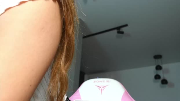 amilia4u Chaturbate Female 28-10-2025