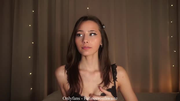 falinecrosthwaite Chaturbate Female 17-11-2025