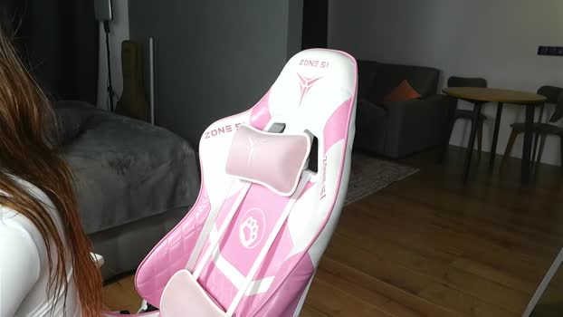 amilia4u Chaturbate Female 21-11-2025