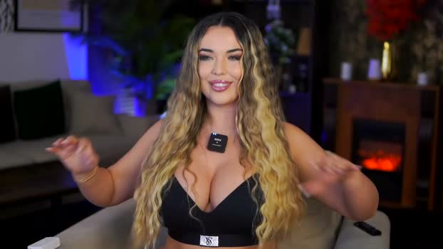 evasunderland Chaturbate Female 21-11-2025