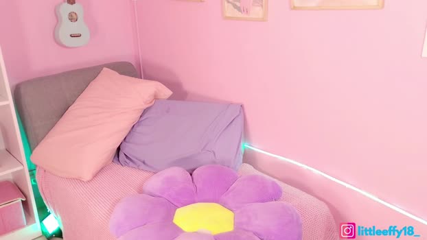 little_effy18_ Chaturbate Female 26-11-2025