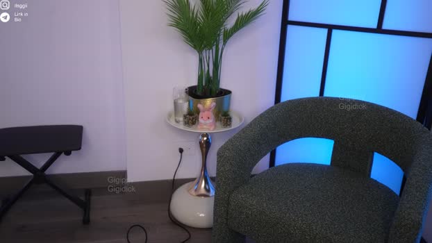 gigi_ulala Chaturbate Female 05-12-2025