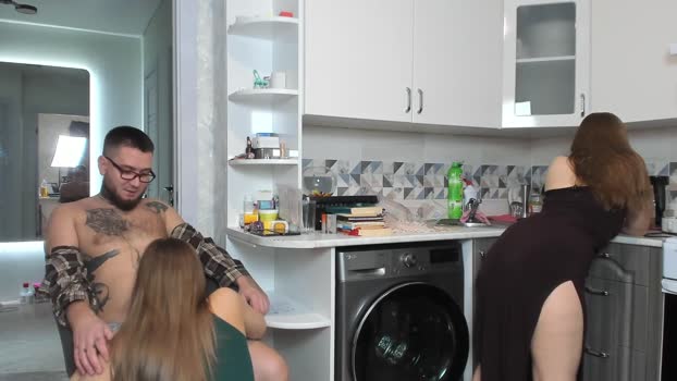 vitalina_company Chaturbate Couple 05-12-2025