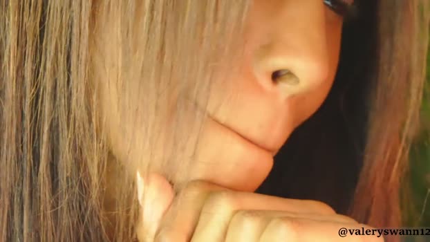 valery_swan1 Chaturbate Female 11-12-2025