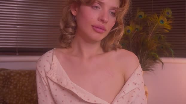 divine_lights Chaturbate Couple 13-12-2025