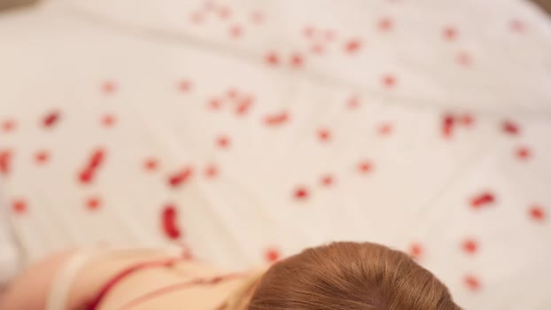 villanelle_l Chaturbate Female 12-12-2025