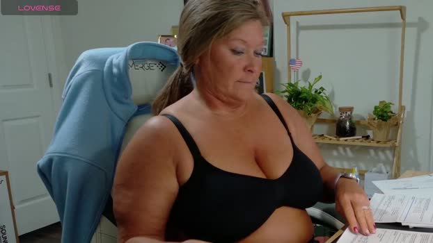 curiouscouple3143 Chaturbate Couple 17-12-2025