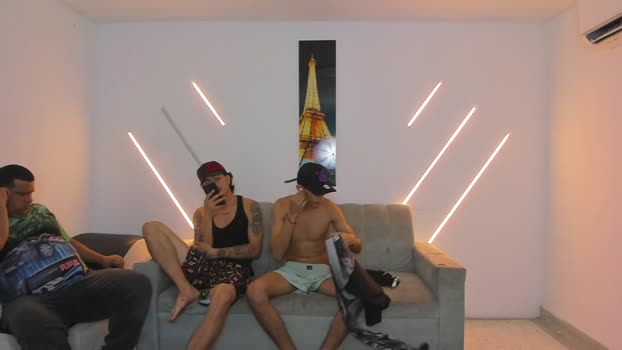 nympho_nathy_sophi Chaturbate Couple 22-12-2025